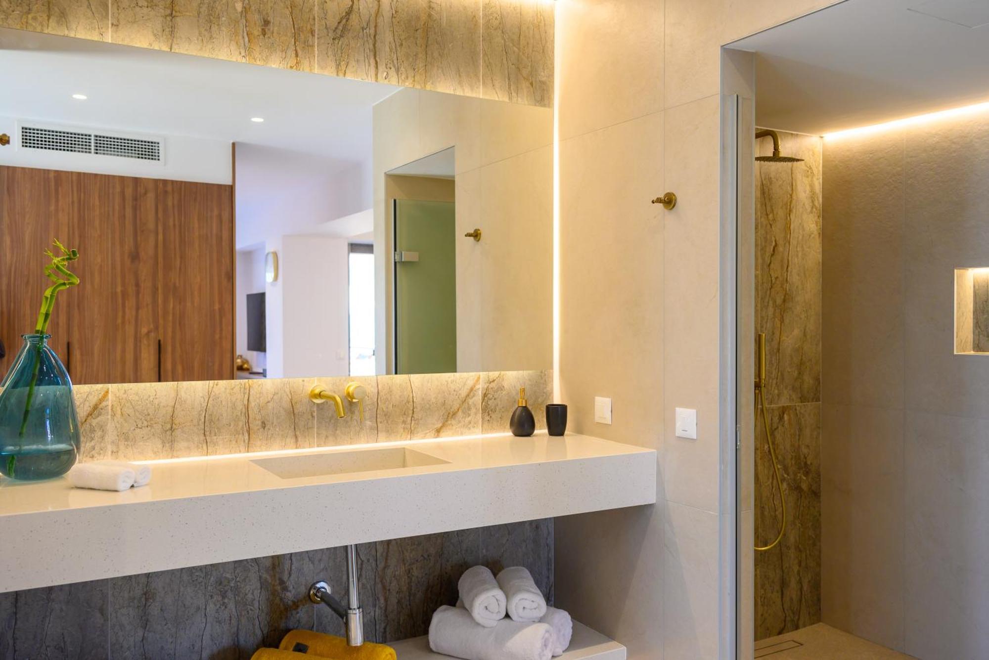 Apartment αntheon 3